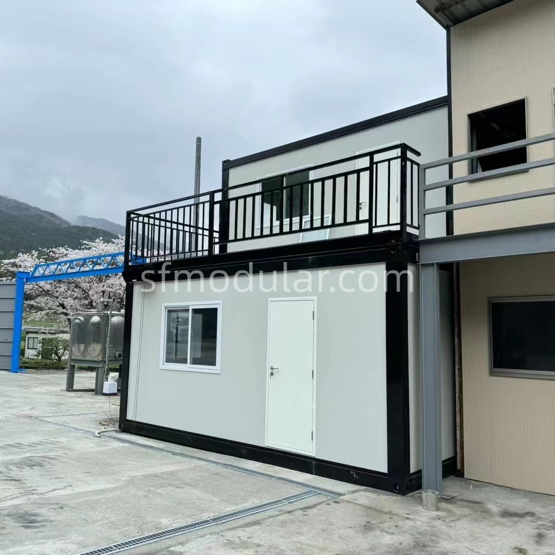 Prefab ADU modular home for backyard residential living