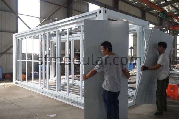 Wall panel assembly for modular container house