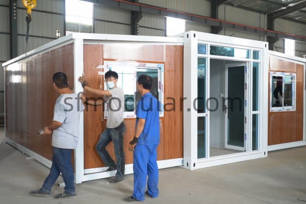 Exterior wall panel installation for prefab house