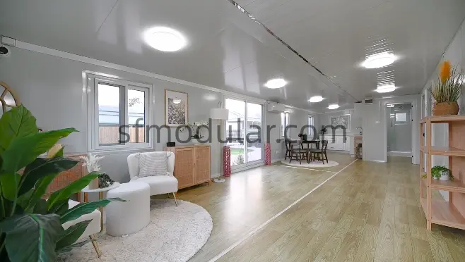 Interior Photos of a 40-Foot Expandable House