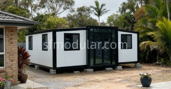 Expandable container house designed as a prefab granny flat